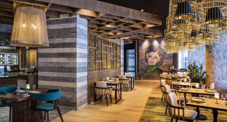 Charm Thai Crowne Plaza Dubai Marina Dubai Marina Dubai Zomato